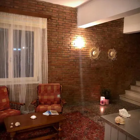 게스트하우스 Room In Bb - Hotel Villa Alexandra A Stones Throw From The Sea